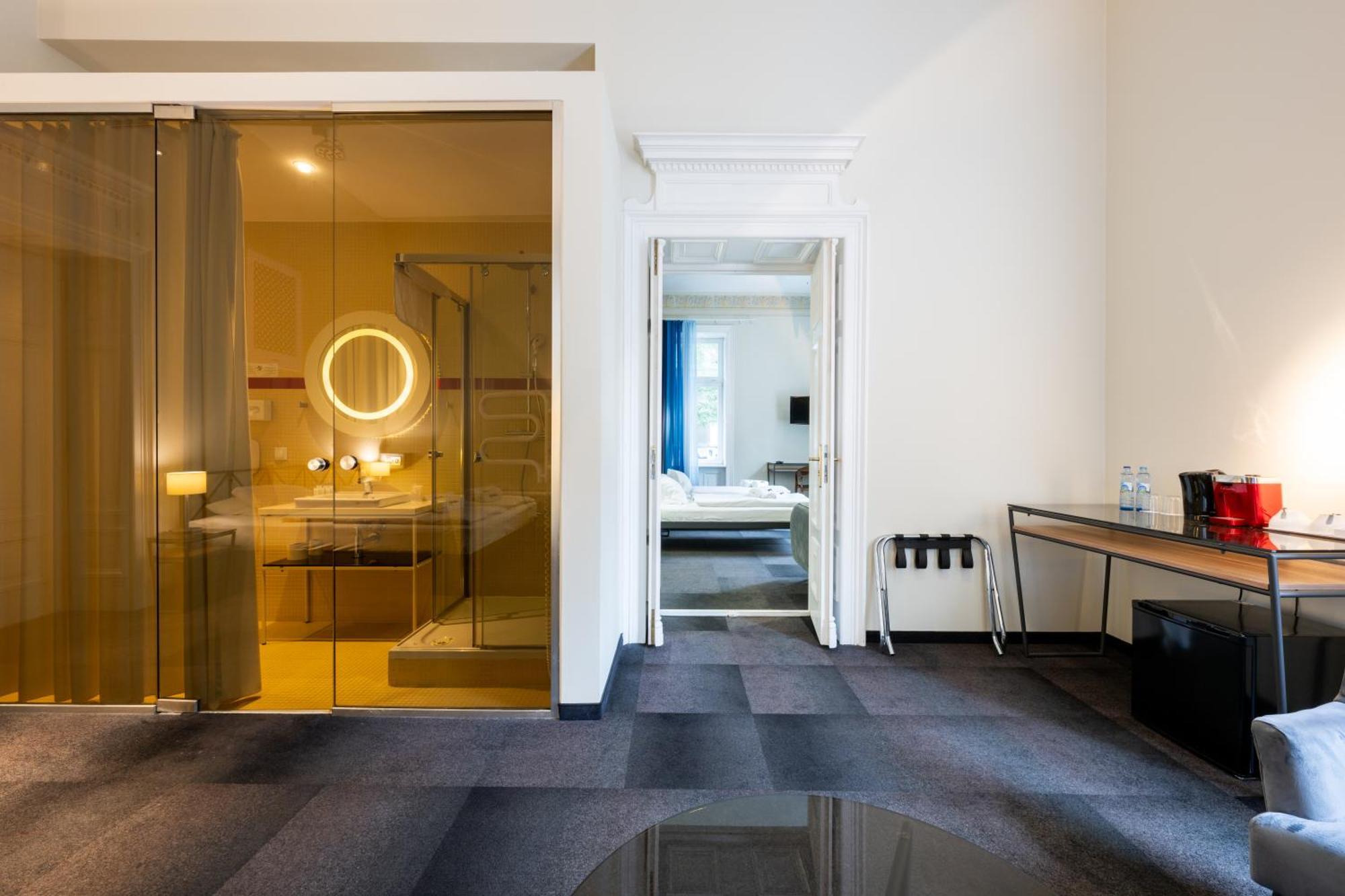 Aparthotel Home Aparthotel 4*